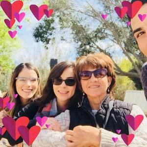 Meet your Posher, Leticia meyos